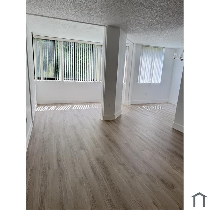 VeraBella Falls Condominium 